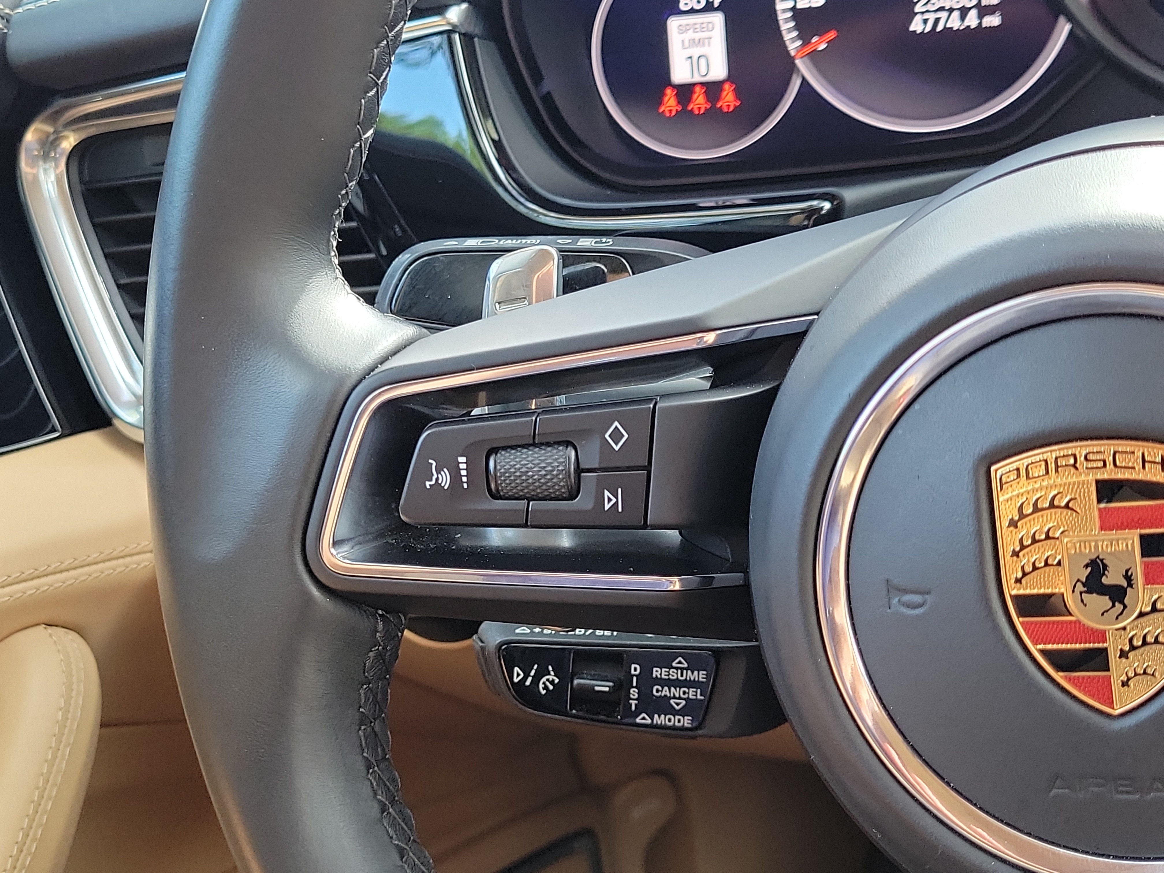 Used 2023 Porsche Panamera 4 AWD/4WD image 20