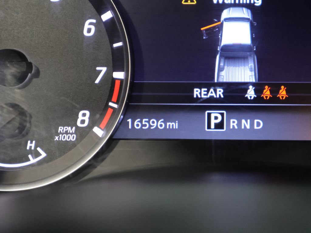 Used 2024 Nissan Frontier SV image 38