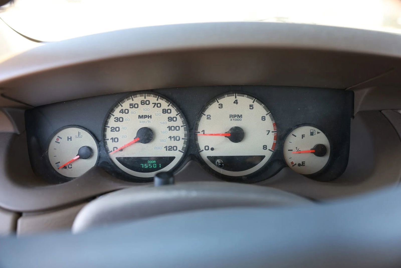 Used 2001 Dodge Neon Highline image 28