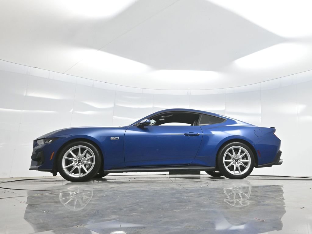 Used 2024 Ford Mustang GT Premium RWD image 7