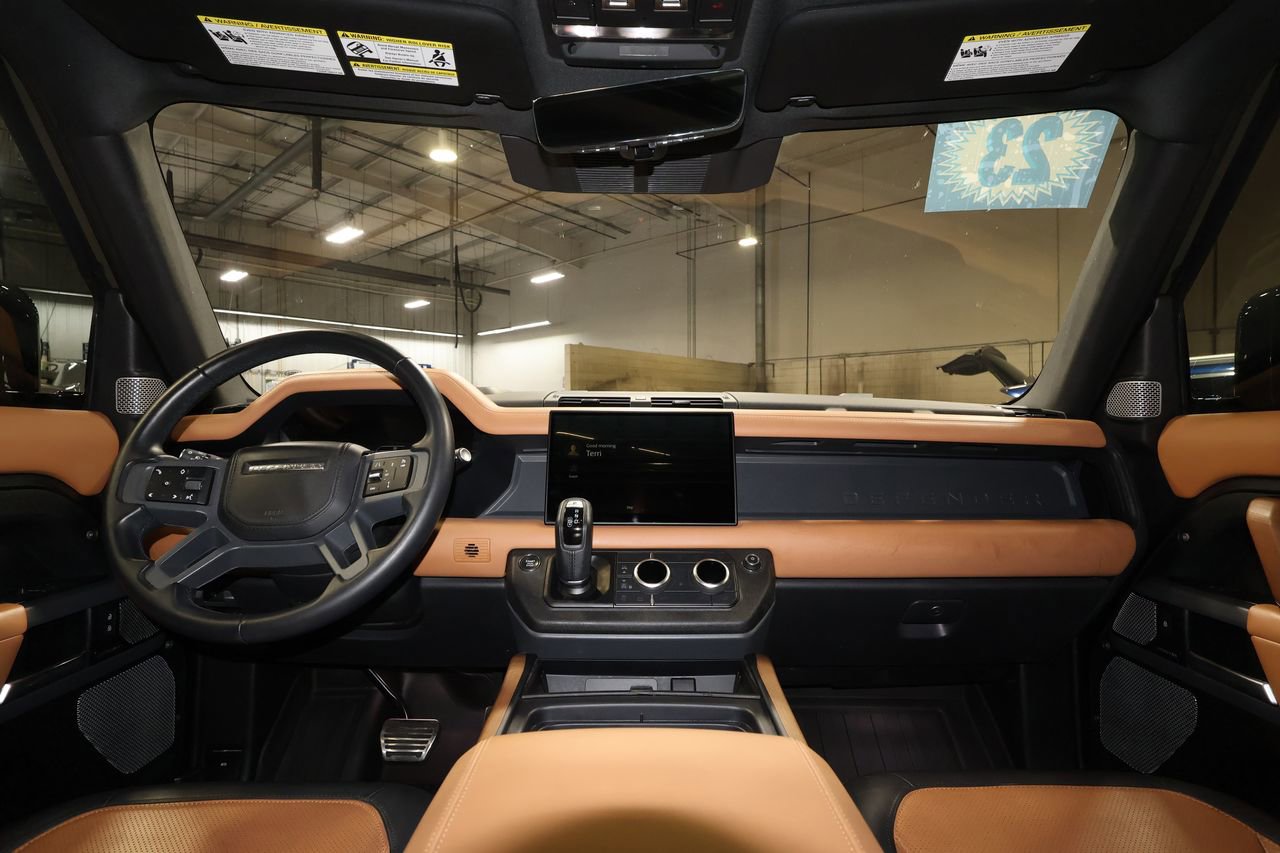 Used 2023 Land Rover Defender 130 X image 30