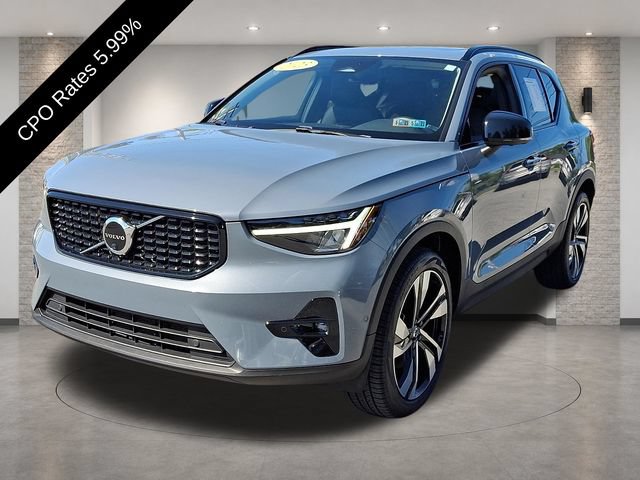 Certified 2023 Volvo XC40 B5 Ultimate w/ Climate Package AWD/4WD image 4