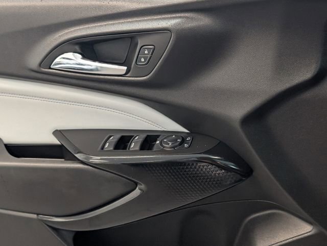 Certified 2025 Chevrolet Trax LT w/ Driver Confidence Package image 25