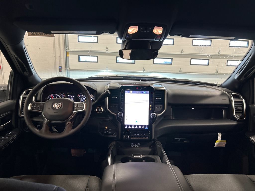 New 2025 RAM 2500 Big Horn AWD/4WD image 31