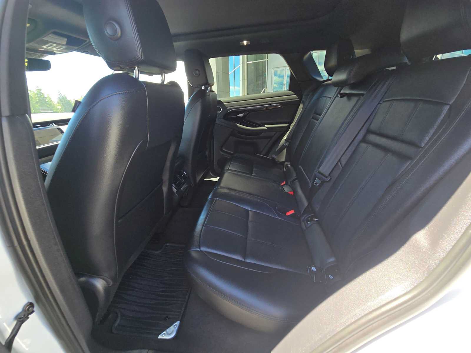 Used 2023 Land Rover Range Rover Evoque R-Dynamic SE AWD/4WD image 16