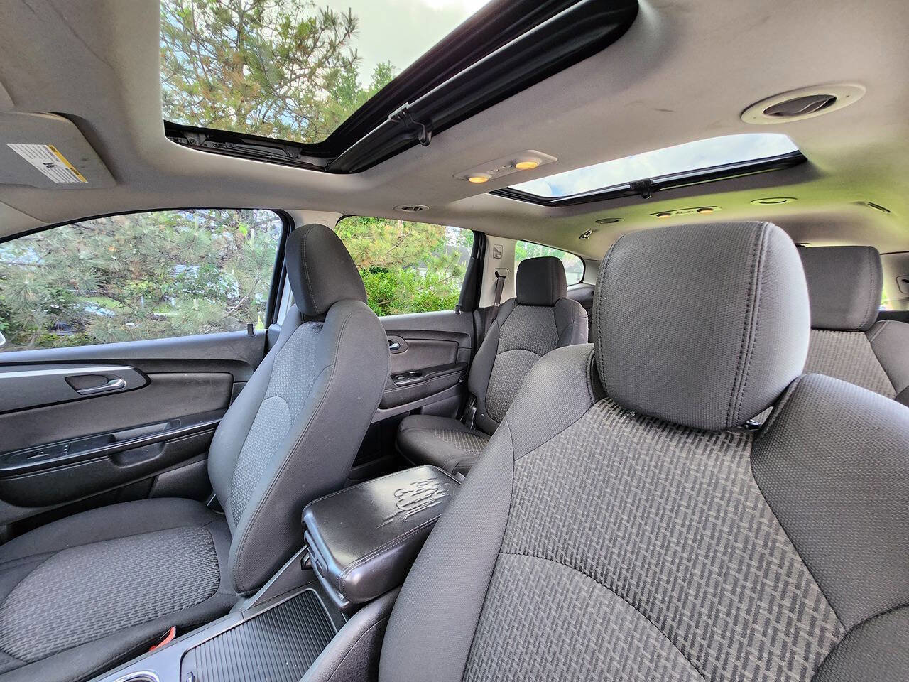 Used 2012 Chevrolet Traverse LT w/ All-Star Edition FWD image 6