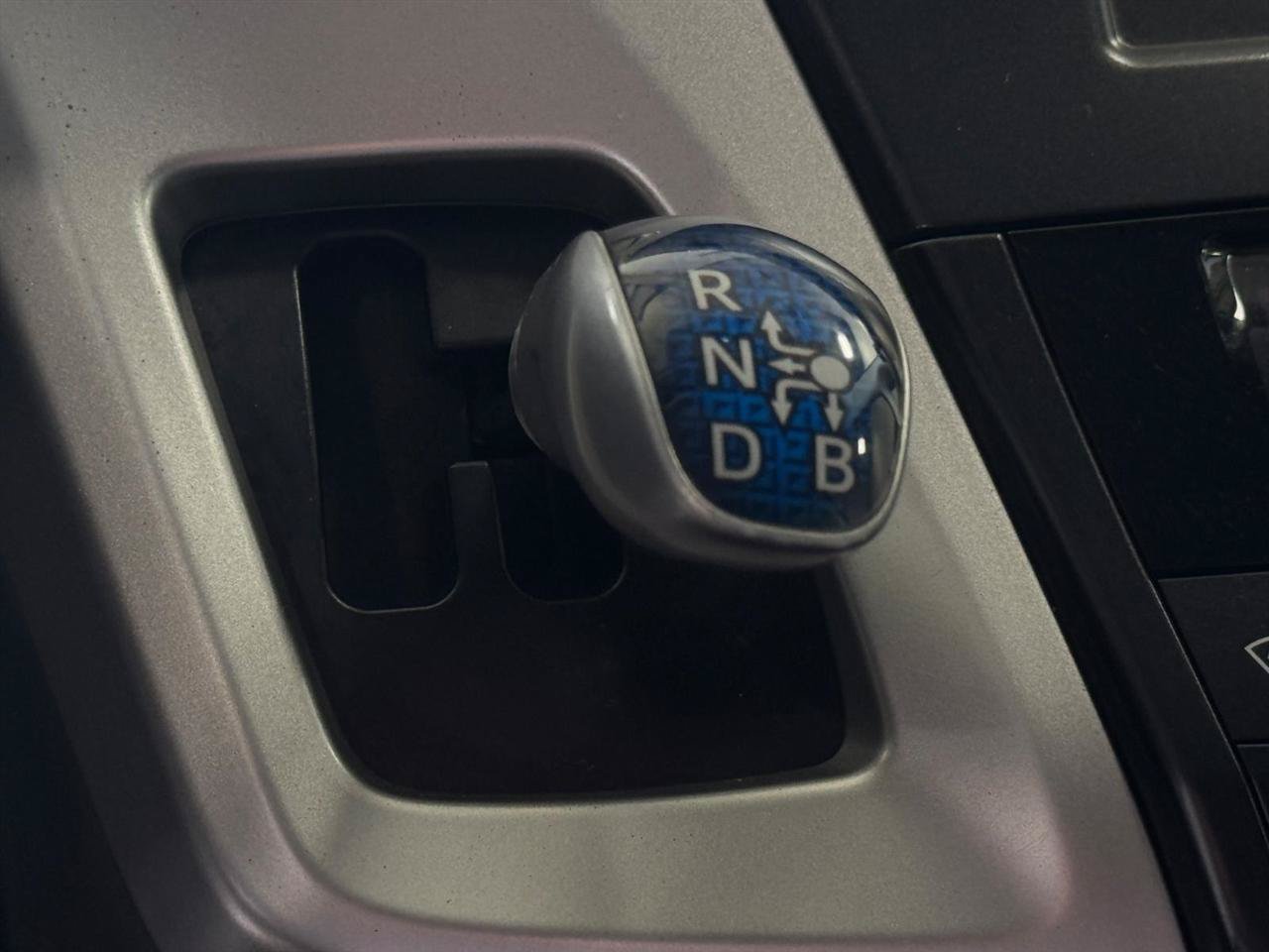 Used 2012 Toyota Prius V Three FWD image 19