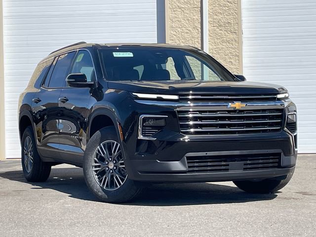 New 2026 Chevrolet Traverse LT image 2