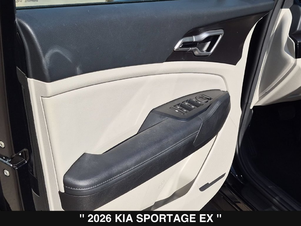 Used 2026 Kia Sportage EX w/ EX Panorama Roof Package FWD image 14