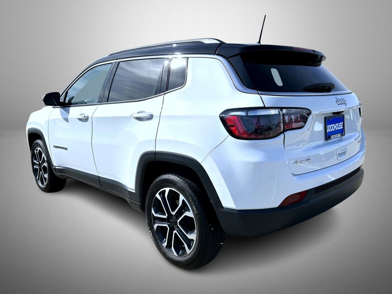 Used 2022 Jeep Compass Limited AWD/4WD image 7