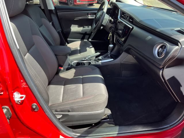 Used 2019 Toyota Corolla LE w/ Carpet Mat Package (TMS) FWD image 15