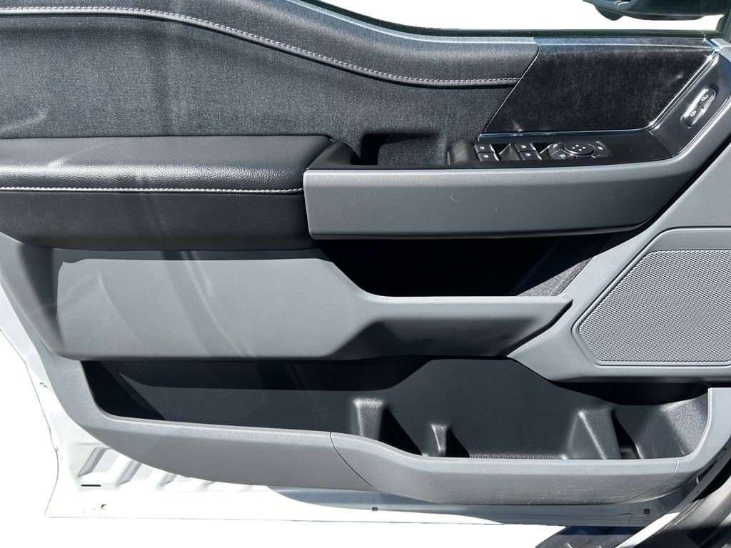 Used 2023 Ford F150 Lightning XLT image 17