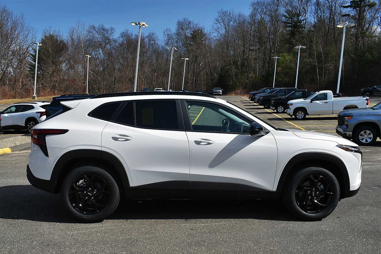New 2026 Chevrolet Trax LT w/ Sunroof Package image 6