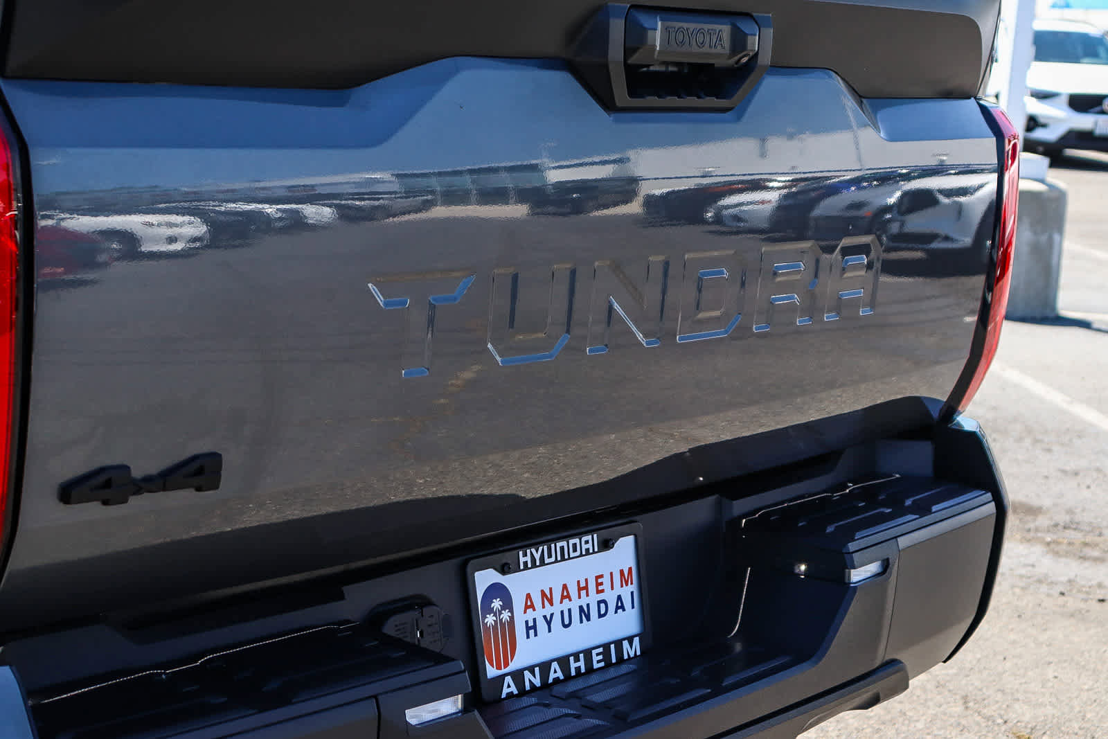 Used 2024 Toyota Tundra SR5 w/ SR5 Premium Package AWD/4WD image 10