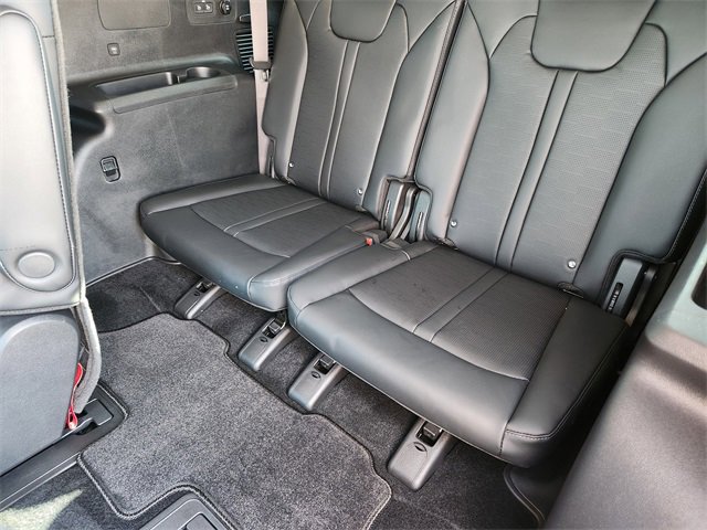 Certified 2025 Kia Sorento EX image 31