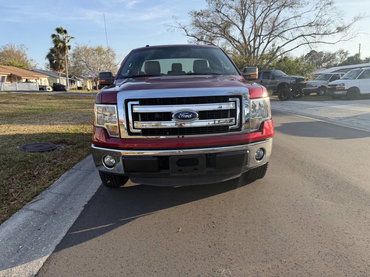 Used 2013 Ford F150 XLT w/ Mid Equipment Group image 8