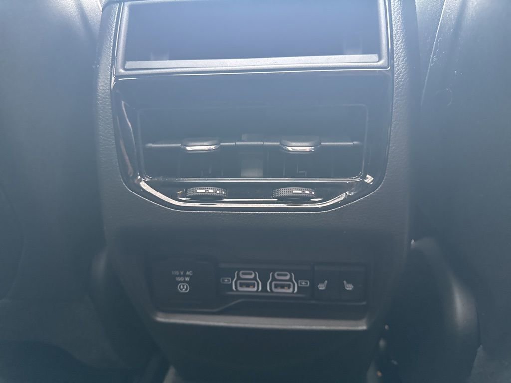 Used 2023 Jeep Grand Cherokee 4WD 4xe image 36