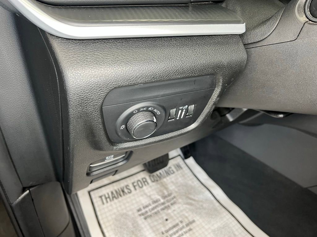 Used 2024 Jeep Grand Cherokee Altitude image 14