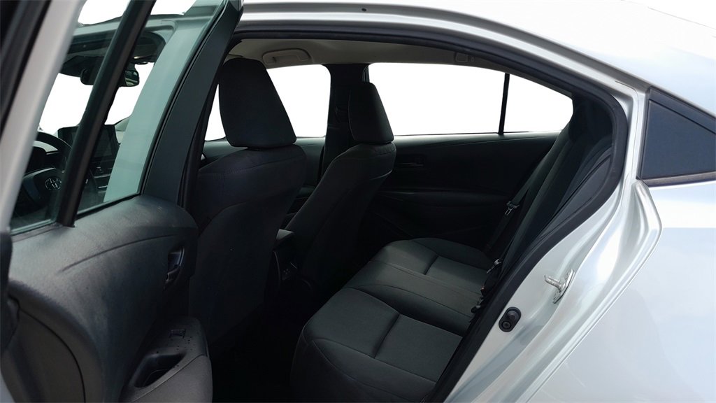 Used 2023 Toyota Corolla LE image 30