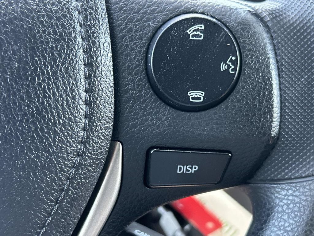 Used 2015 Toyota RAV4 XLE AWD/4WD image 27