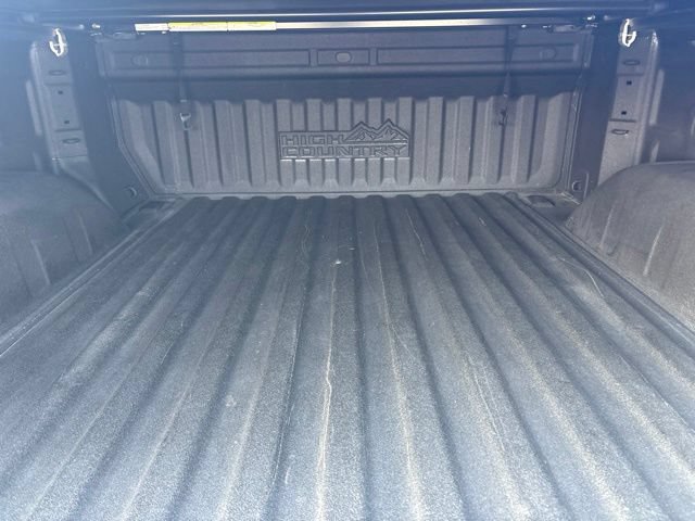 Used 2024 Chevrolet Silverado 1500 High Country w/ Technology Package AWD/4WD image 16