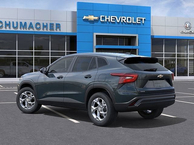 New 2026 Chevrolet Trax LS w/ LS Convenience Package FWD image 3