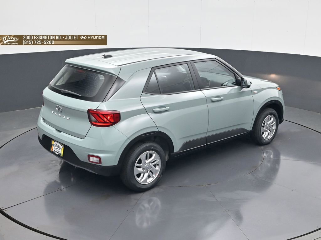 New 2026 Hyundai Venue SE FWD image 17