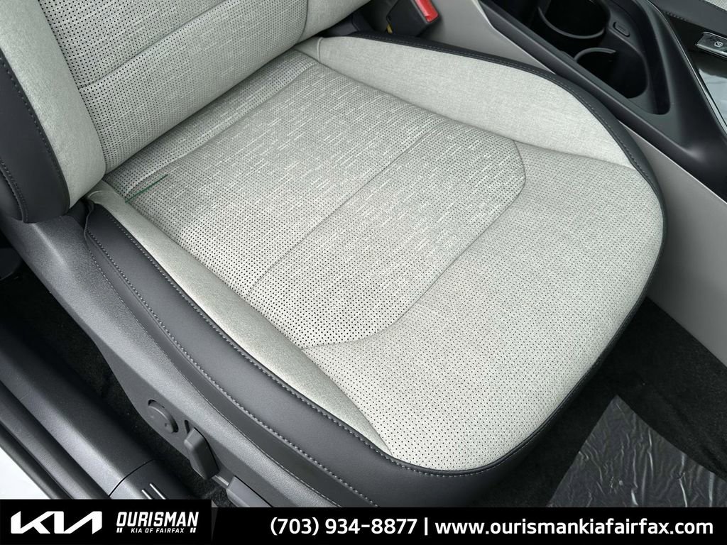 New 2025 Kia Niro Wave w/ Wave Preserve Package image 22