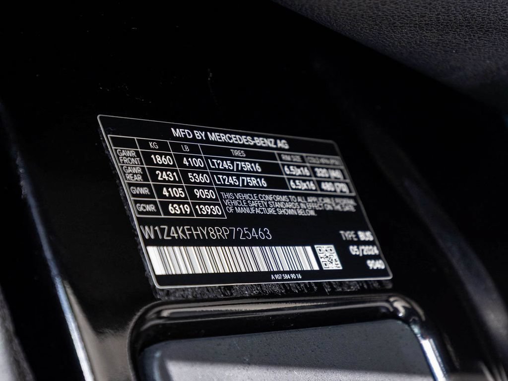 Used 2024 Mercedes-Benz Sprinter 2500 image 13