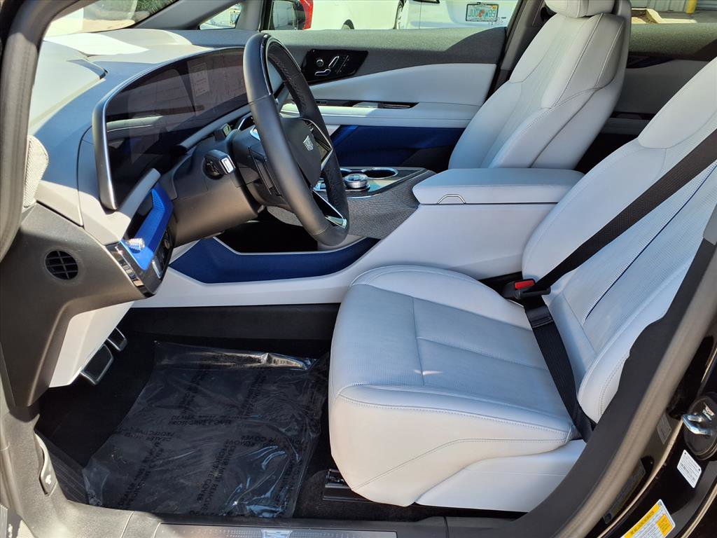Certified 2025 Cadillac Optiq Sport 2 AWD/4WD image 19