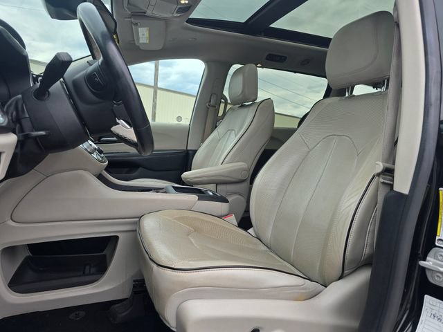 Used 2021 Chrysler Pacifica Limited w/ Premium & Safety Sphere Group AWD/4WD image 10