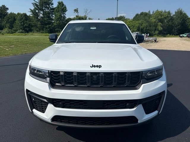 New 2026 Jeep Grand Cherokee L Limited AWD/4WD image 10