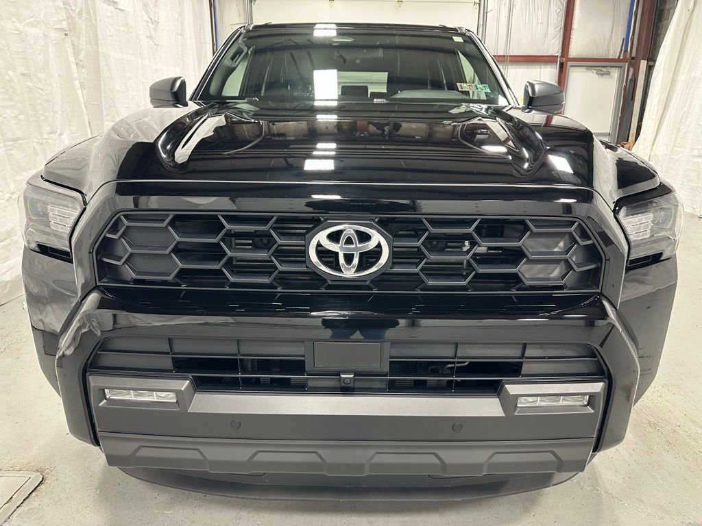 Used 2025 Toyota 4Runner TRD Off-Road image 2