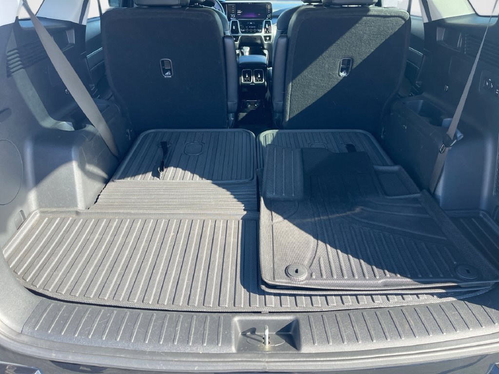 Used 2023 Kia Sorento SX FWD image 27