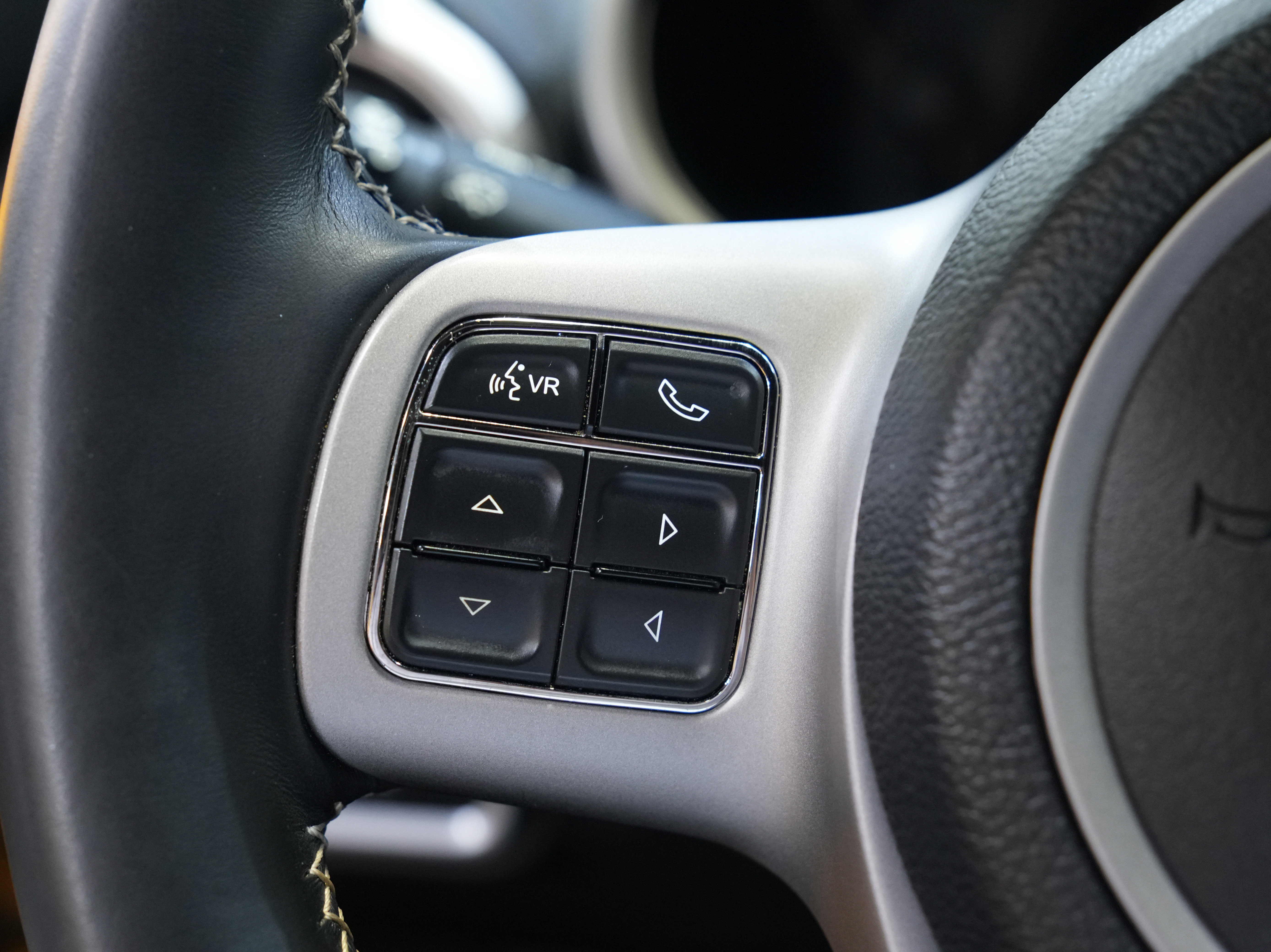 Used 2013 SRT Viper GTS w/ GTS Laguna Interior Pkg image 36