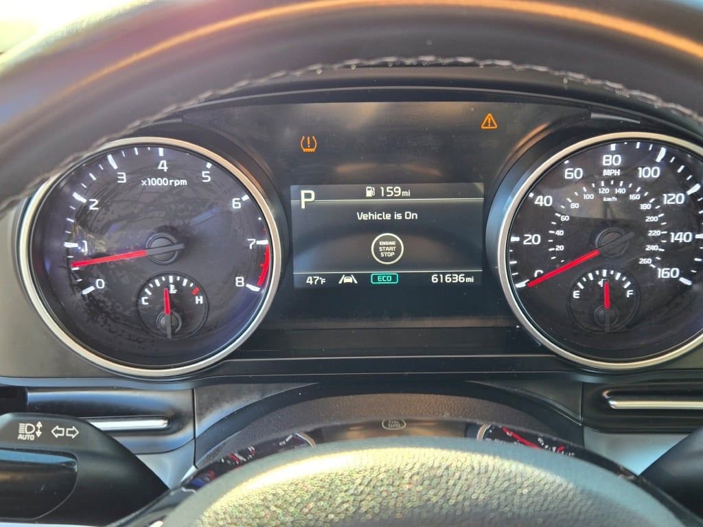 Used 2024 Kia Carnival LX image 29