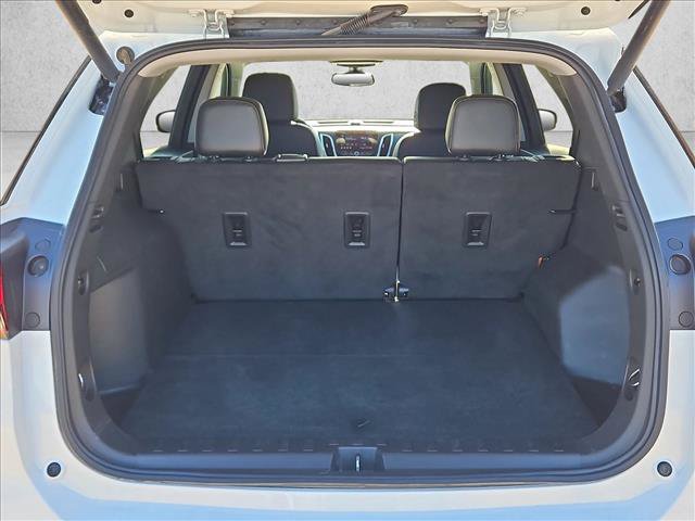 Used 2022 Chevrolet Equinox Premier w/ Redline Edition FWD image 6