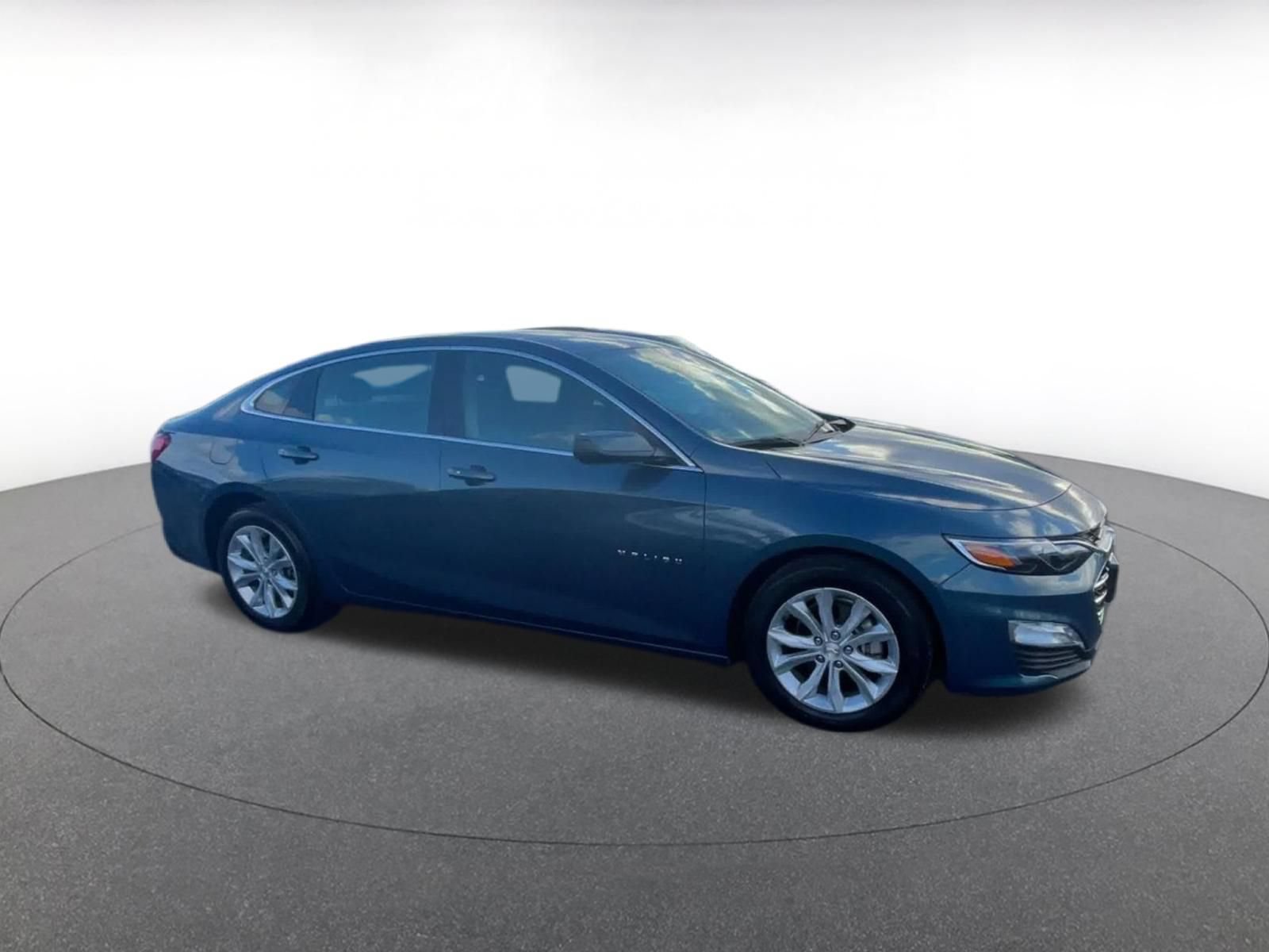 Used 2024 Chevrolet Malibu LT FWD video 2