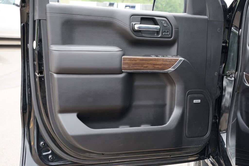 Used 2022 Chevrolet Silverado 1500 High Country image 14