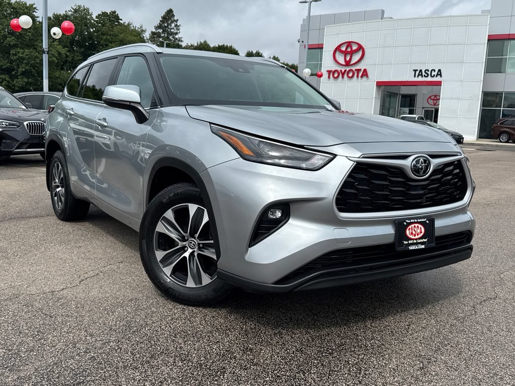 Used 2025 Toyota Highlander XLE