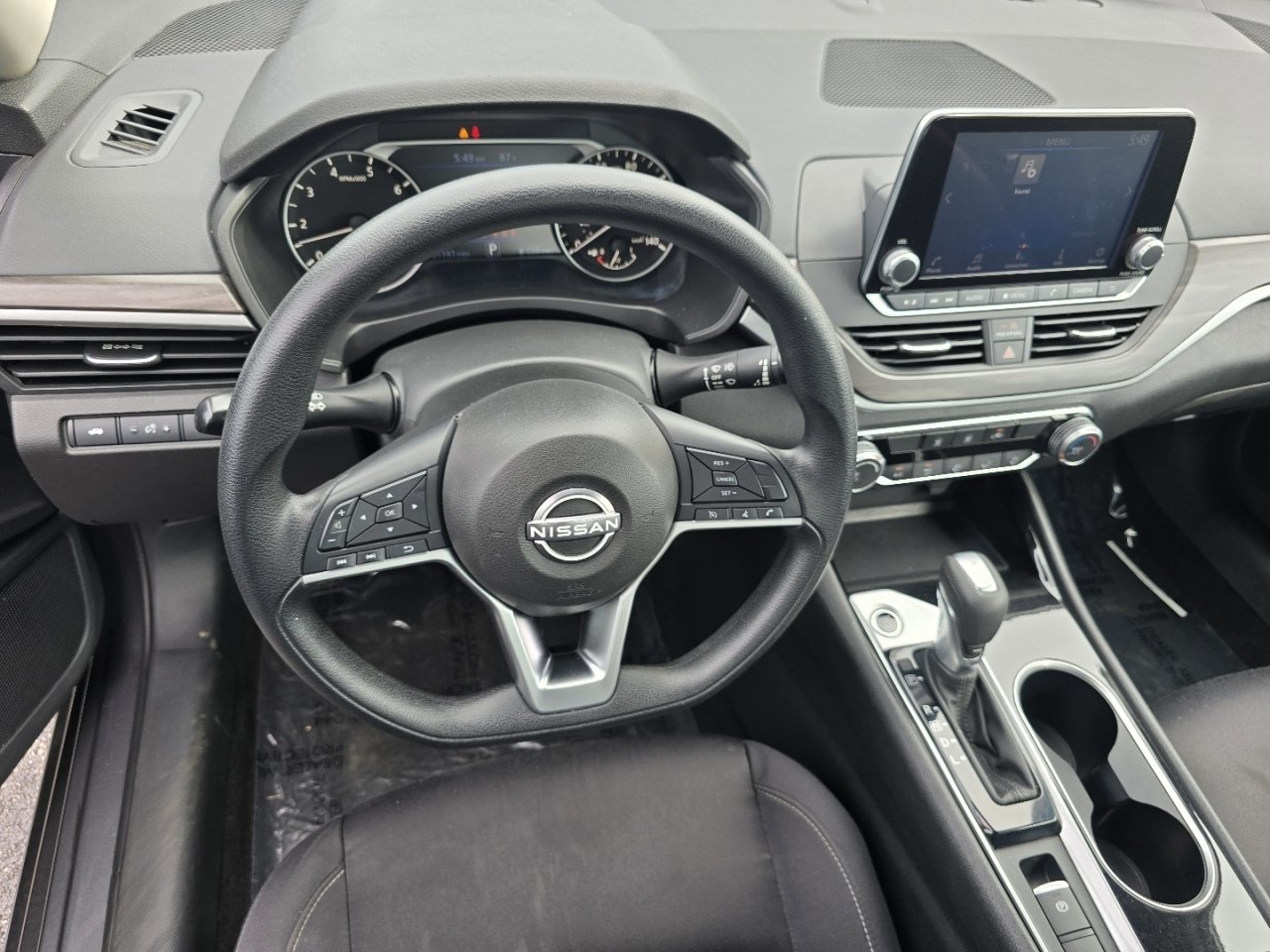 Used 2024 Nissan Altima 2.5 SV AWD/4WD image 21