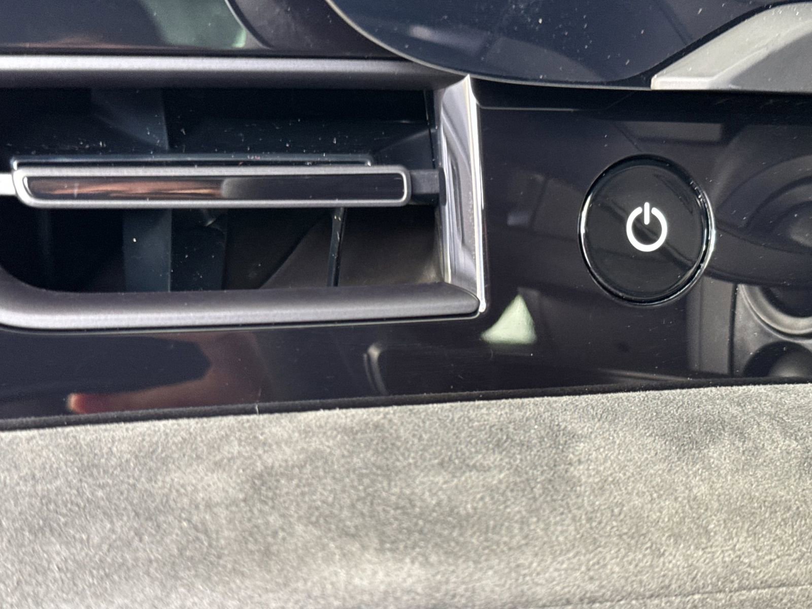 New 2026 Porsche Taycan GTS image 31