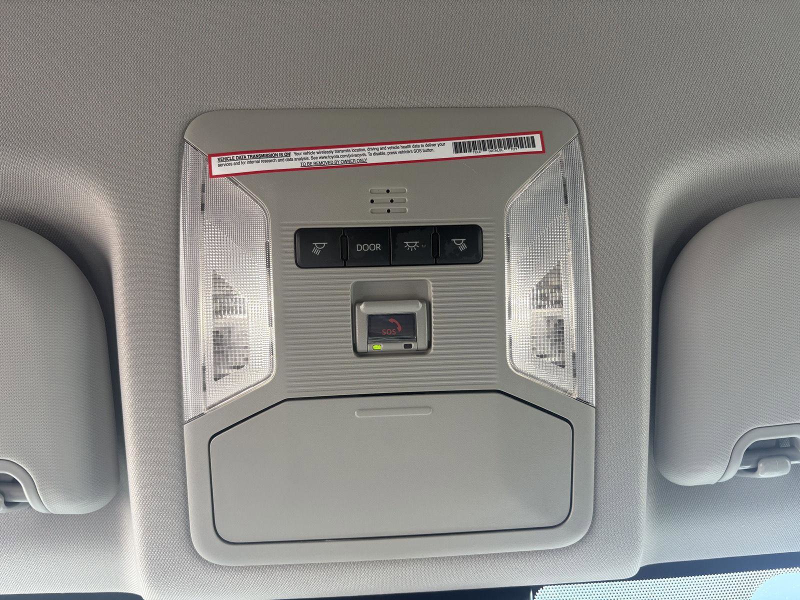 Used 2023 Toyota RAV4 LE AWD/4WD image 18