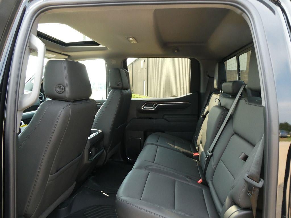 New 2026 Chevrolet Silverado 1500 LT Trail Boss w/ Convenience Package II AWD/4WD image 14