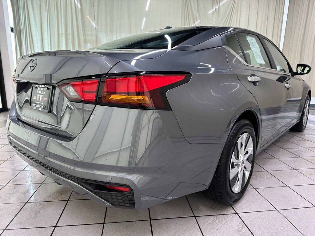 Used 2025 Nissan Altima 2.5 S FWD image 5