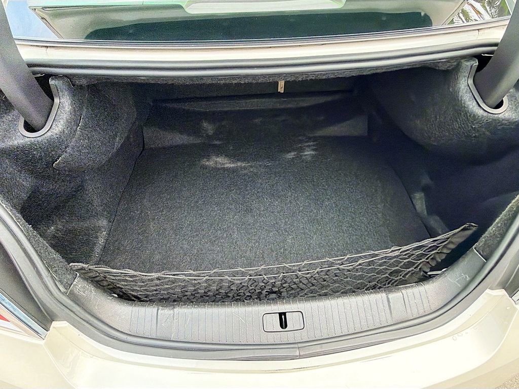 Used 2012 Buick LaCrosse Premium FWD image 12
