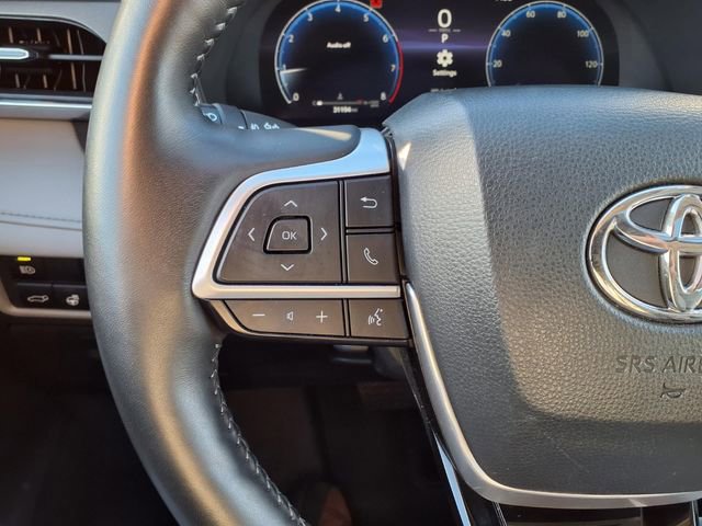 Used 2023 Toyota Highlander Limited image 23