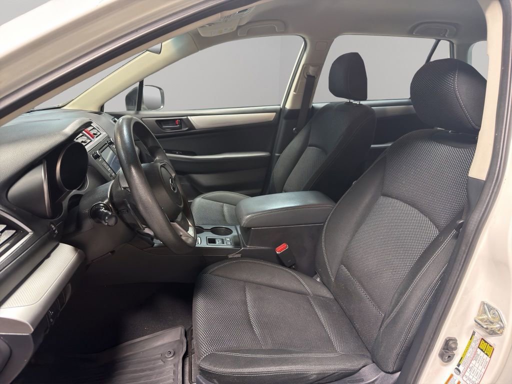 Used 2019 Subaru Outback 2.5i AWD/4WD image 9