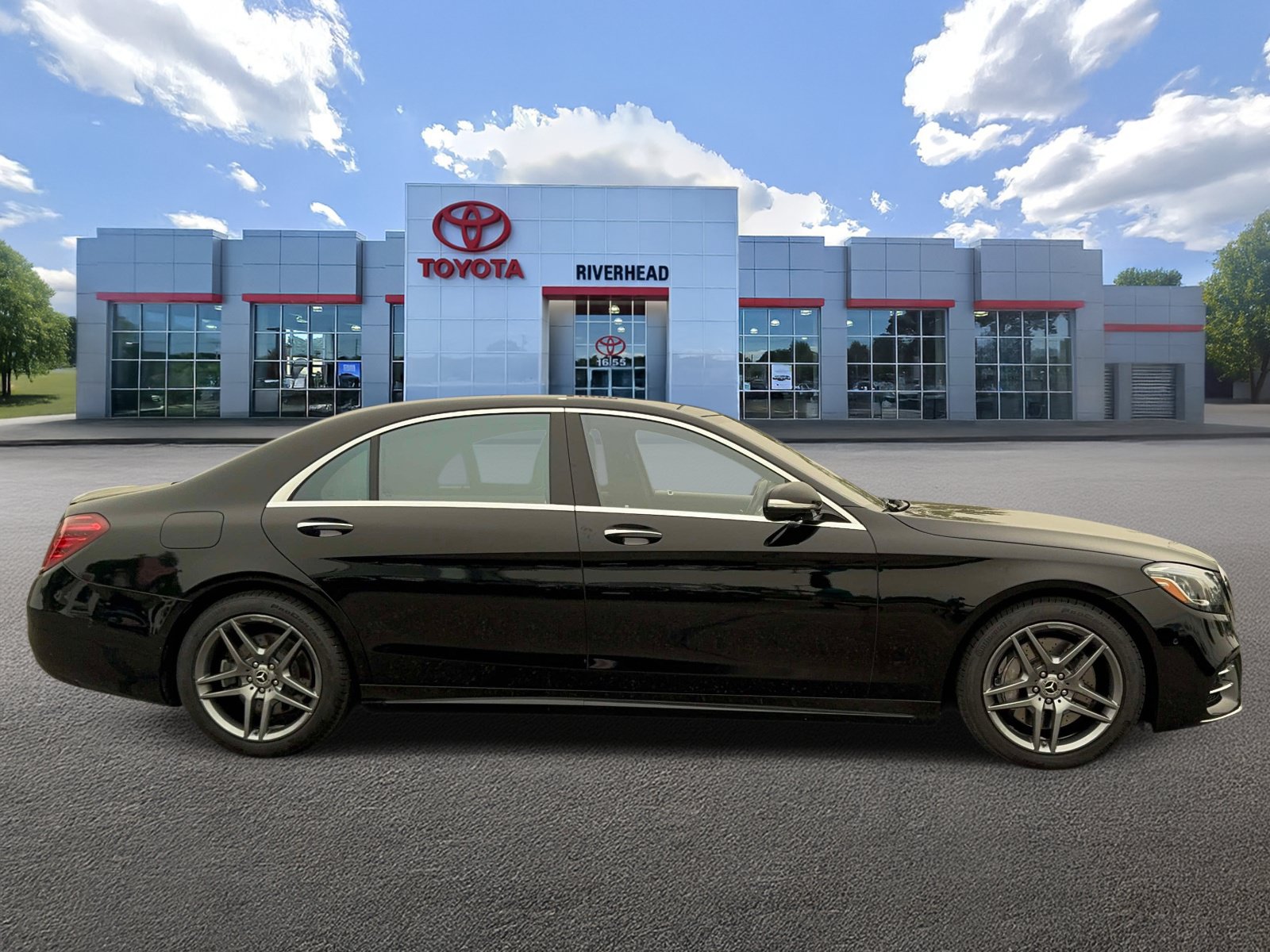 Used 2020 Mercedes-Benz S 450 4MATIC Sedan w/ AMG Line Exterior image 4