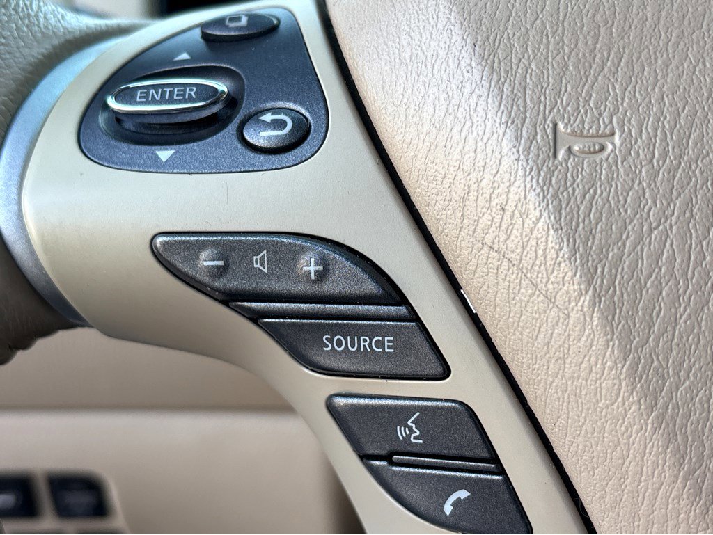 Used 2014 Nissan Pathfinder SL w/ SL Tech Package FWD image 15